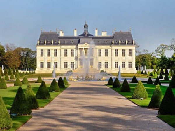 Самый дорогой дом в мире — Замок Людовика XIV – продали за  млн