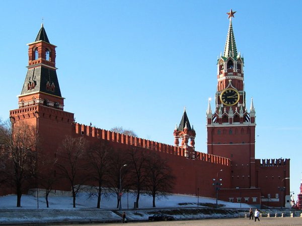 Колебания курса рубля насторожили Кремль