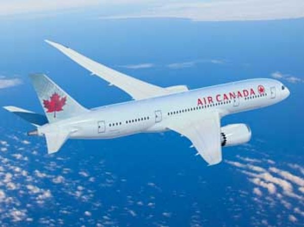 Более 20 пассажиров Air Canada госпитализировали из-за турбулентности