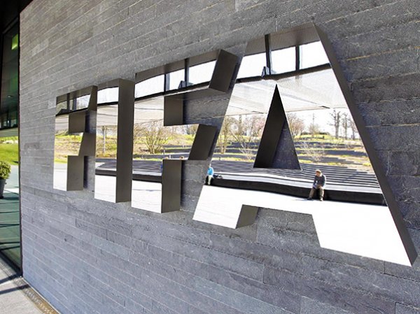 Швейцария передала США первый пакет документов по делу о коррупции в FIFA