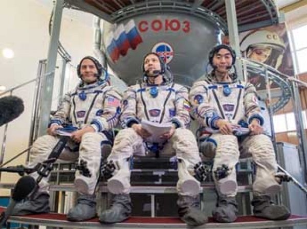 Экипаж МКС успешно приземлился в Казахстане