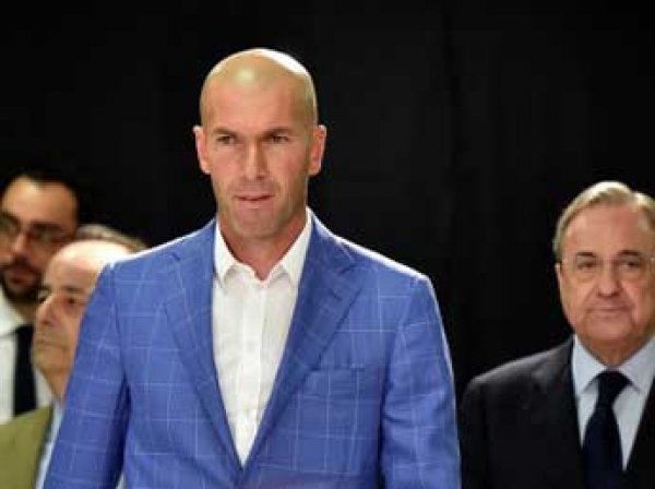 Зидан официально стал главным тренером мадридского "Реала"