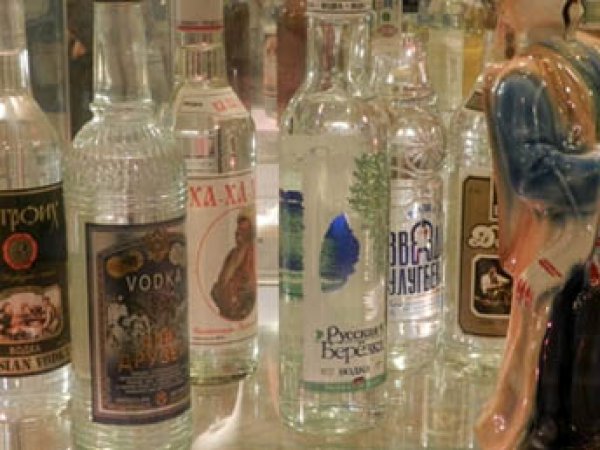 Производители алкоголя настаивают на повышении цен на водку на 25%