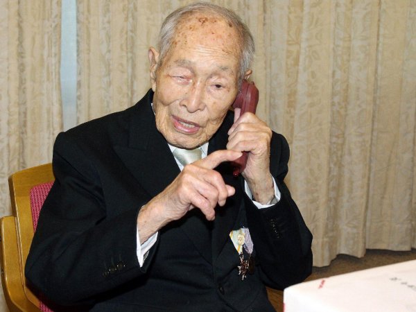 В Японии на 113-м году скончался самый старый мужчина Земли