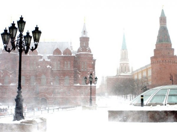 Штормовое предупреждение в Москве 12 января 2016: на столицу надвигаются снежные бури