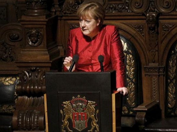 Меркель высказалась за скорейшую отмену антироссийских санкций