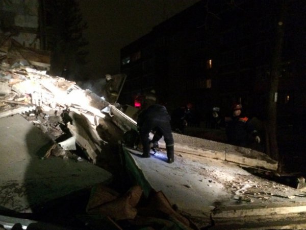 Взрыв газа в Ярославле 16 февраля 2016: обрушился подъезд жилого дома, 7 человек погибли (ВИДЕО)