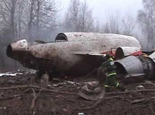 Польша заново расследует крушение самолета президента Качиньского под Смоленском