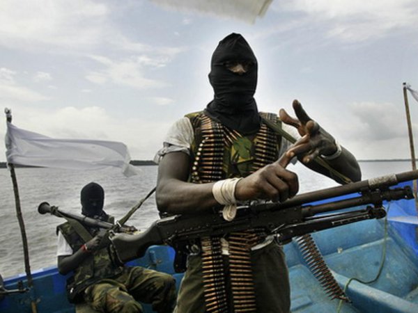 Нигерийские пираты взяли в заложники российского моряка