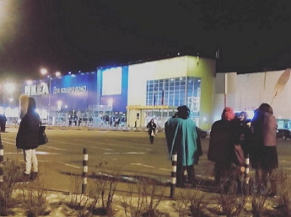 В центре Москвы из ГУМа проходит эвакуация  из-за угрозы взрыва