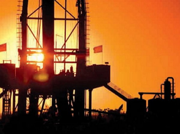 Bloomberg: Россия и Саудовская Аравия обсудят рынку нефти
