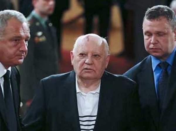 Горбачев посоветовал Михалкова заниматься кино и "не лезть в политику"