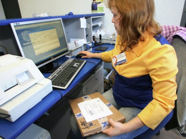 В Москве сотрудники почты дали отпор напавшему на отделение грабителю