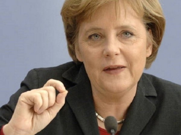 Меркель выступила за создание бесполетной зоны в Сирии