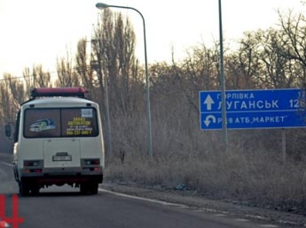 На Донбассе на мине подорвался автобус с мирными жителями: трое погибли