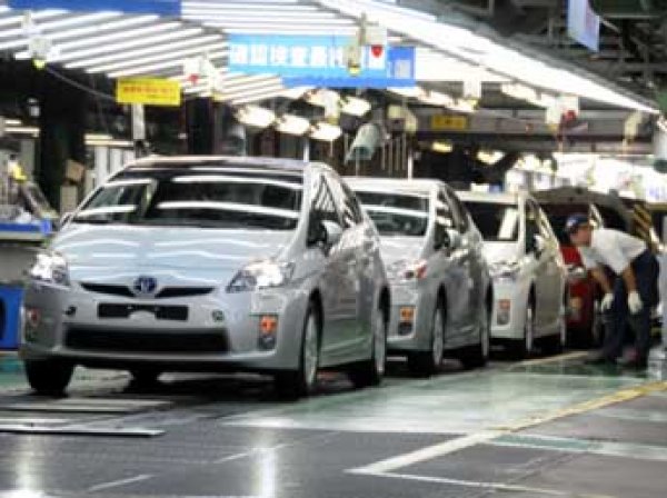 Toyota остановила конвейер из-за нехватки стали