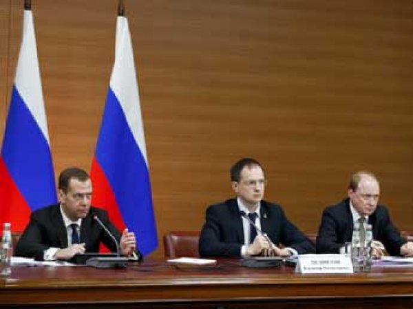 На заседании совета кабмина Медведев смог зайти на заблокированный RuTracker