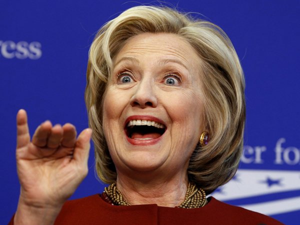 Эксперты разглядели на лице Хилари Клинтон следы пластических операций