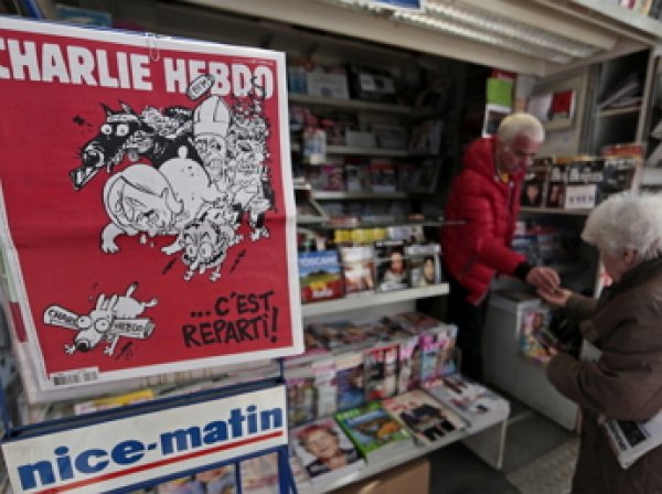 На сайте Charlie Hebdo появилась карикатура на теракт в Брюсселе