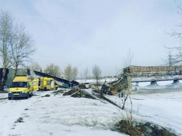 Обрушение моста через Енисей в Красноярском крае 14 марта 2016: 4 человека пострадали (фото)