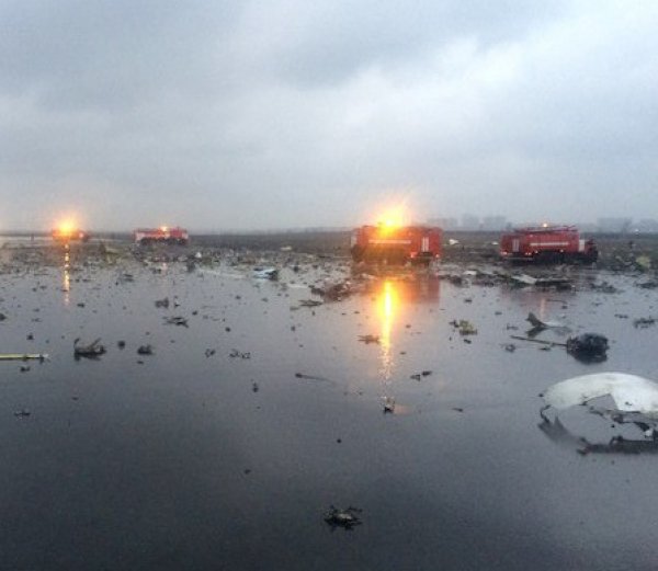 Крушение самолета в Ростове-на-Дону сегодня, 19 марта: СКР назвал три возможные причины падения "Боинга" (ВИДЕО)