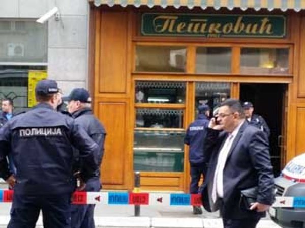 Мужчина взорвал себя в центре Белграда, в кондитерской экс-министра культуры Сербии