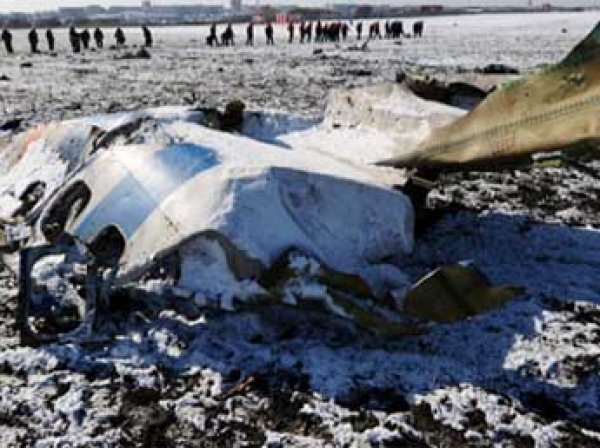 Крушение Boeing в Ростове в марте 2016: причиной падения лайнера могла стать ссора пилотов