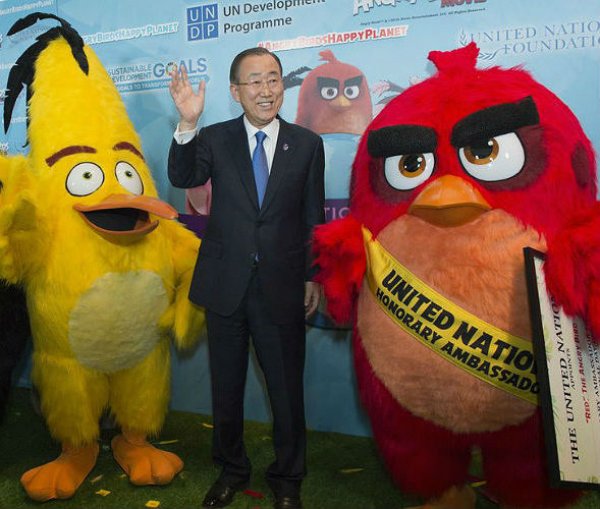 "Красный" из игры Angry birds стал почетным послом ООН по климату