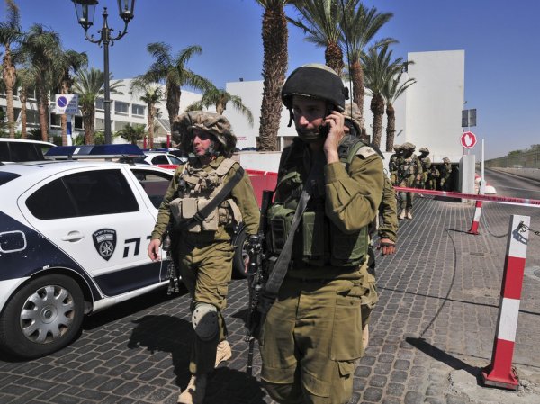 В результате теракта в Израиле пострадали трое россиян
