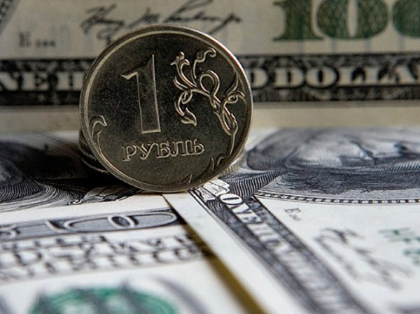 Курс доллара на сегодня, 9 марта 2016: эксперты назвали 4 причины ослабления рубля в ближайшее время