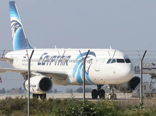 Захват самолёта EgyptAir 29 марта 2016: террористом оказался профессор из Атланты (видео)