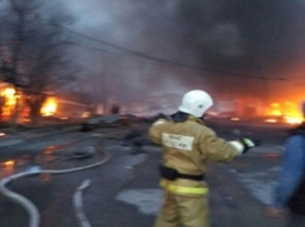 На АЗС в Кизляре прогремел мощный взрыв, не менее 30 пострадавших (видео)