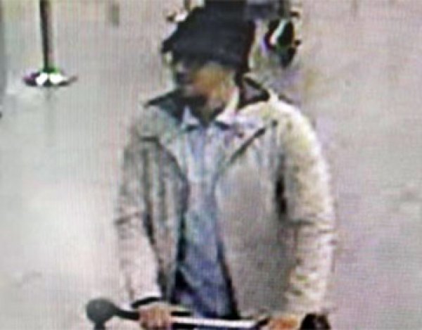 Опознан и задержан третий подозреваемый во взрывах в аэропорту Брюсселя