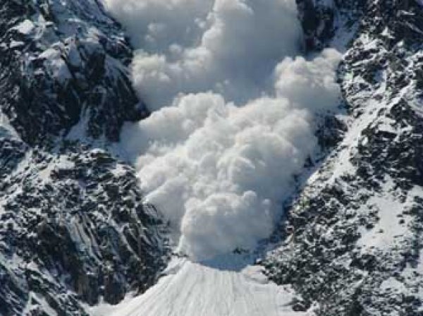 Группа туристов из Москвы попала под лавину в Бурятии, есть жертвы