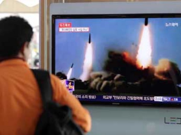 КНДР запустила две баллистические ракеты в ответ на учения США и Южной Кореи