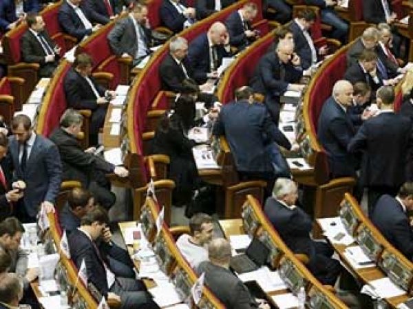 Рада Украины решила разорвать дипотношения с Россией