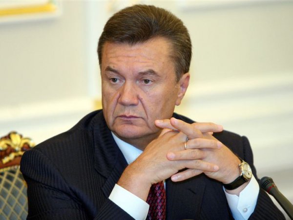 Генпрокуратура Украины хочет заманить Януковича "сексуальным подарком"
