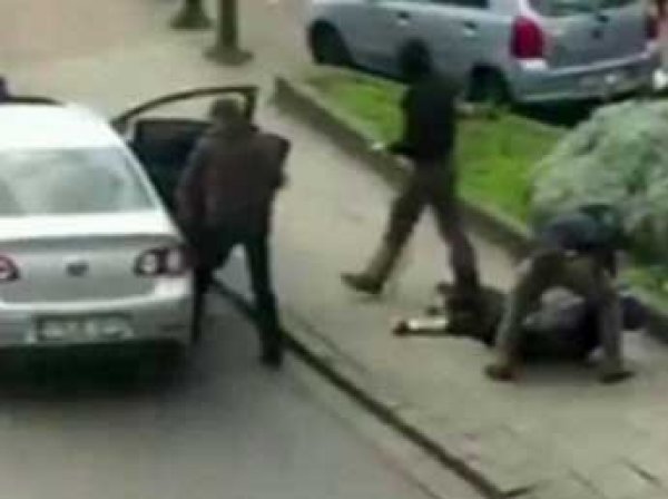В Брюсселе полиция задержала таинственного "террориста в шляпе"