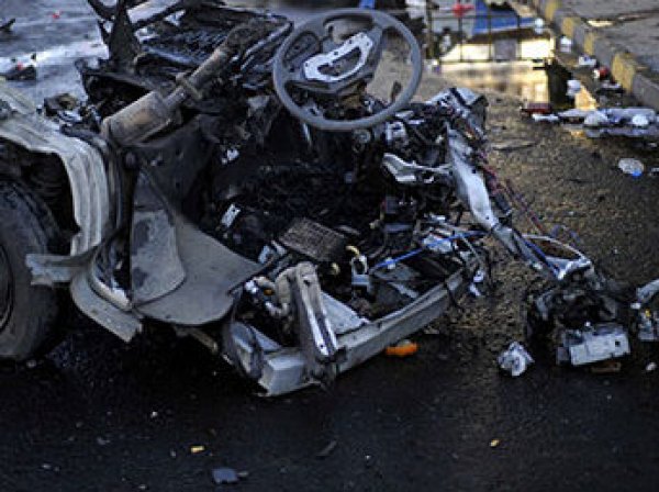 В международном аэропорту Адена в Йемене взорвался заминированный авто: есть жертвы