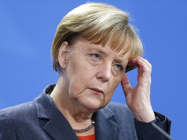 Меркель призналась в ошибке в ситуации с высмеявшим Эрдогана комиком