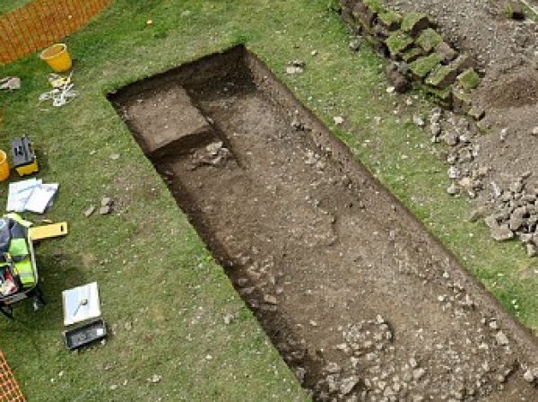 Житель Великобритании нашел в своем саду руины древнеримской виллы