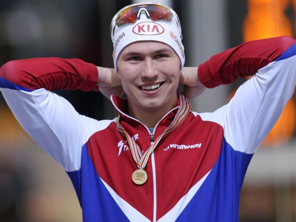 Конькобежец Кулижников должен вернуть медали ЧМ-2016