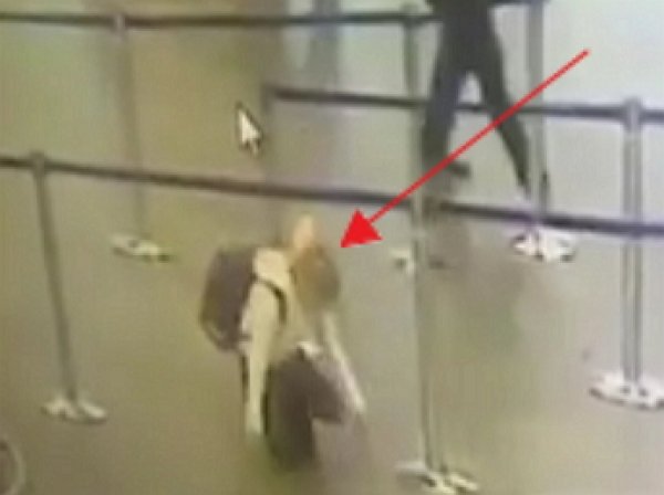 Побег школьницы из Москвы в Петербург попал на видео
