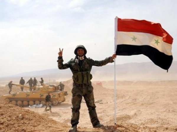 Армия Сирии выбила боевиков ИГИЛ из Эль-Карьятейна
