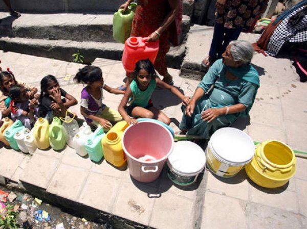 Аномальная жара в Индии унесла жизни 220 человек