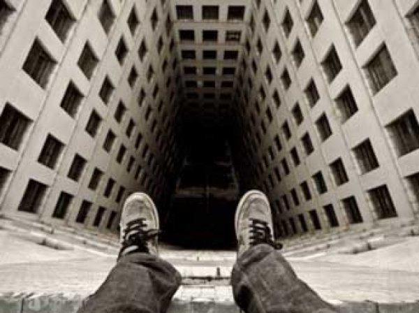 13-летняя школьница оказалась администратором групп о суициде в соцсетях