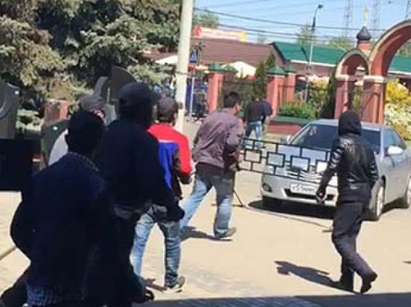 СКР озвучил основную причину массовой драки на Хованском кладбище