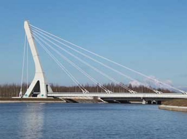В Петербурге в честь Ахмата Кадырова назовут мост