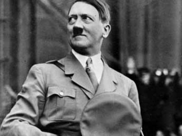 Историки установили, что в детстве сделало Гитлера монстром