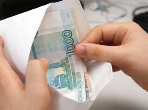 Зарплаты россиян обвалились до уровня Белоруссии и Казахстана